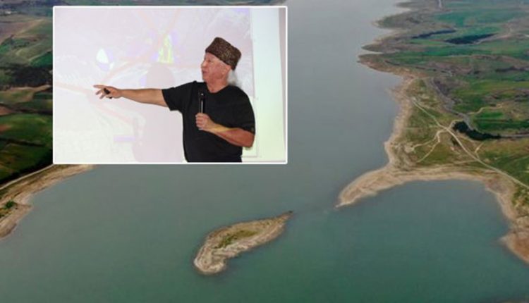 مهندس علم الأرض البروفيسور شنر اوشمازسوي