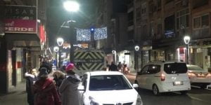 بالصور| زلزال بقوة 4.4 يضرب "مانيسا" والمواطنون يخرجون للشوارع 4 بالصور| زلزال بقوة 4.4 يضرب "مانيسا" والمواطنون يخرجون للشوارع 3