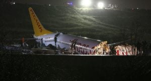 شهادات مثيرة لركاب طائرة “بيغاسوس” في اسطنبول