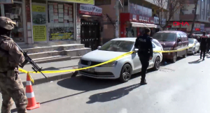 اشتباك مسلح باسطنبول والضحايا أب ونجليه (فيديو)