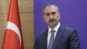 رد شديد اللهجة من وزير العدل التركي على كليجدار اوغلو