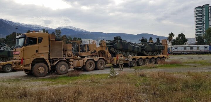 إرسال تعزيزات عسكرية تركية جديدة إلى سوريا(شاهد) 1