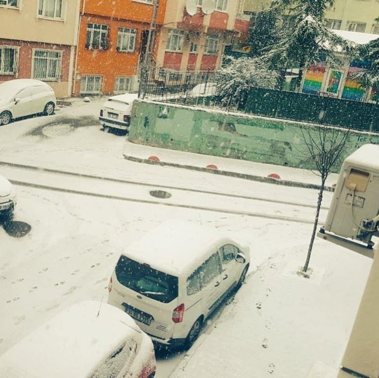 بعد طول انتظار.. الثلوج تتساقط على اسطنبول (صور وفيديو) 5