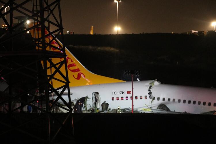 شاهد.. لحظة تحطم طائرة "بيغاسوس” في مطار صبيحة باسطنبول 5