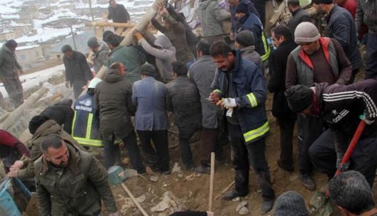 بالصور والفيديو.. شاهد الدمار الذي احدثه زلزال فان شرقي تركيا 9