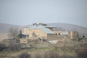 قصر بيزادة أفندي التاريخي بقي صامدا أمام زلزال إيلازيغ (صور)