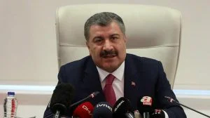 وزير الصحة التركي يعلن عن آلاف الوظائف