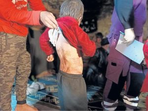 بالصور| 9 عائلات سورية يلجؤون إلى "الكهوف" هربًا من جحيم الأسد في "إدلب" 3