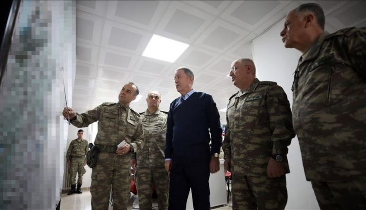 وزير الدفاع التركي