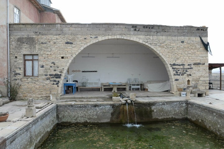 قصر بيزادة أفندي التاريخي بقي صامدا أمام زلزال إيلازيغ (صور) 4 قصر بيزادة أفندي التاريخي بقي صامدا أمام زلزال إيلازيغ (صور) 3