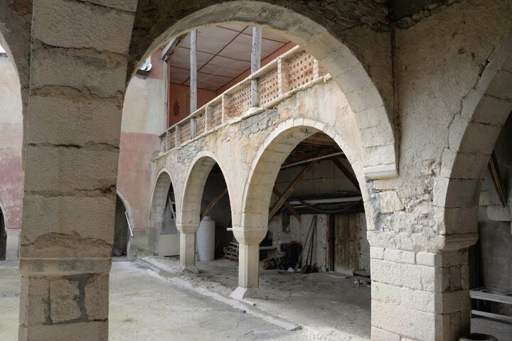 قصر بيزادة أفندي التاريخي بقي صامدا أمام زلزال إيلازيغ (صور) 8 قصر بيزادة أفندي التاريخي بقي صامدا أمام زلزال إيلازيغ (صور) 7