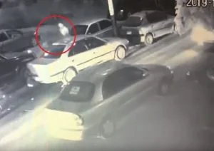 شاهد.. بوسط الشارع في مصر.. أطلق النار على خطيبته ثم وجه المسدس لرأسه وانتحر والسبب صادم!