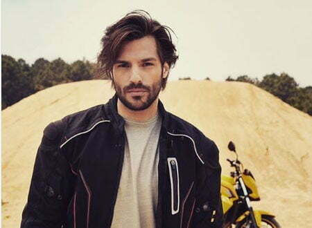 شاهد رومانسية النجم التركي سيركان تشاي أوغلو في الاحتفال بعيد ميلاد حبيبته 10