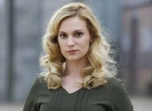 النجمة التركية فرح زينب عبدالله