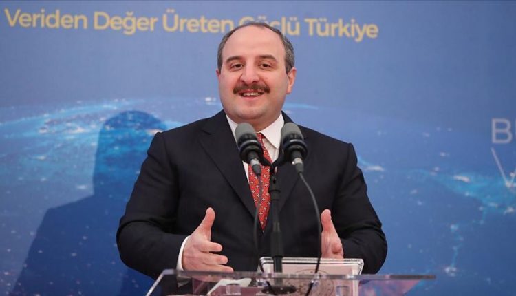 وزير الصناعة والتكنولوجيا التركي مصطفى ورانك