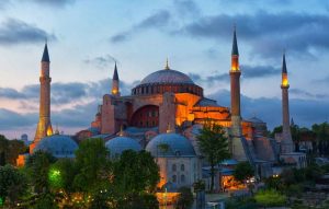 زيادة رسوم الدخول الى “اياصوفيا” في اسطنبول