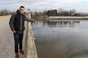 بالصور| تراجع المياه في نهر "أدرنة" أظهر أعمدة "الجسر التاريخي" 3