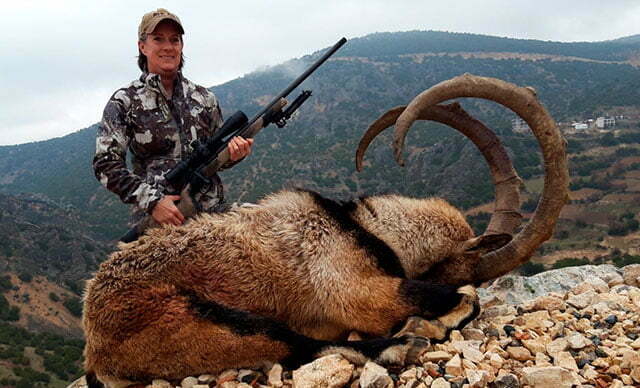 "سافرت بجلده وقرنه".. أميركية اصطادت "ماعز جبلي" شرقي تركيا 17