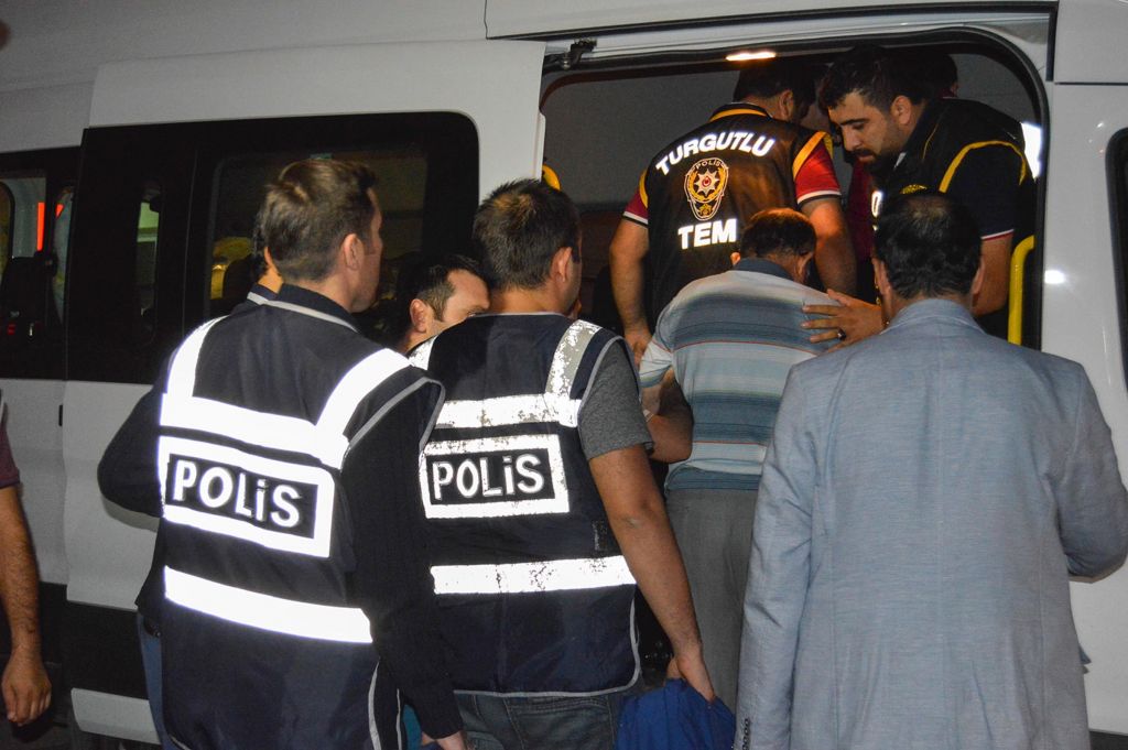 اعتقال ضباط جدد من الجيش التركي بتهمة الانضمام لتنظيم غولن