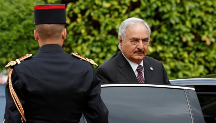 اللواء الليبي المتقاعد خليفة حفتر