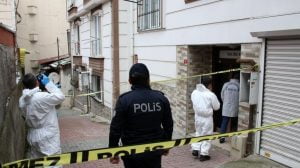 بالصور| مقتل "دي جي" نيجيري شهير في منزله بـإسطنبول.. "مقيد من يديه وأقدامه" 3