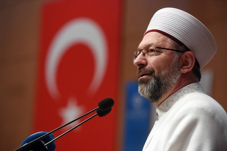 رئيس هيئة الشؤون الدينية التركية علي أرباش