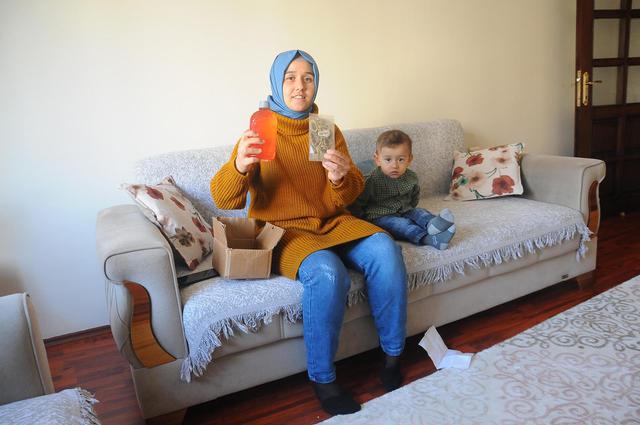 بالفيديو| "وصل الطرد صابونًا بدلًا من هاتف محمول".. ضحية جديدة في تركيا 1