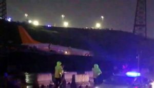 بالصور| تفاصيل مثيرة تكشف أسباب انحراف "طائرة بيغاسوس" في إسطنبول 25