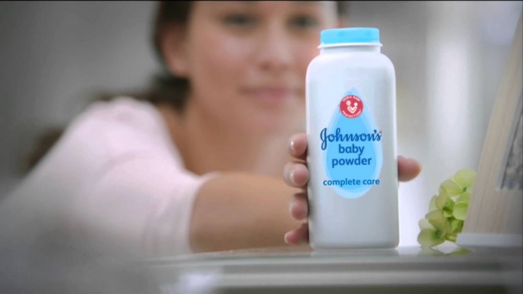 أطفالك في خطر.. مسحوق "بيبي باودر" مسبب لـ"السرطان" ! 1