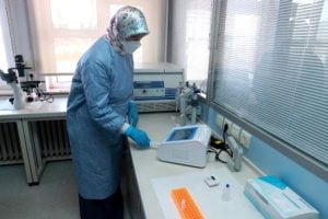 خلال 15 دقيقة .. تشخيص حالة المصابين بـ”فيروس كورونا” في تركيا