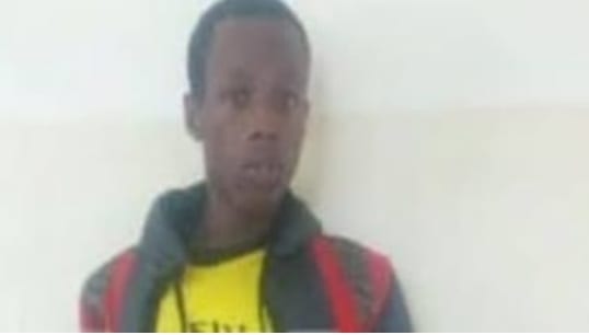 “شاهد” رفضت خلع ملابسها .. إمام مسجد يُصدم بالتي تزوّجها بعد أسبوعين أنها رجل! 3