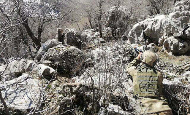 تحييد إرهابي حاول إلقاء قنبلة على افراد الامن التركي 1