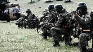 الكوماندوز التركي يحيّد 8 ارهابيين في منطقة نبع السلام