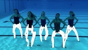 بالفيديو|| فتيات روسيات تقدمن رقصة تحت الماء على إيقاع أغنية “Uno”