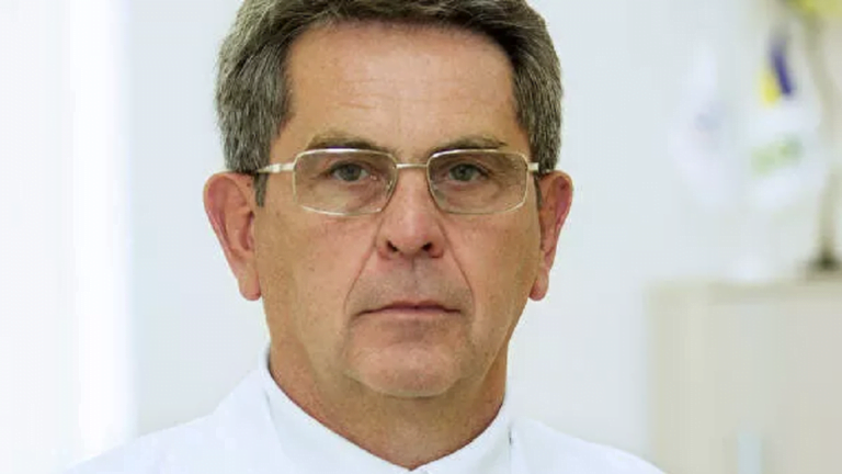 كورونا يتسبب بإقالة أول وزير صحة في دولة أوروبية 1