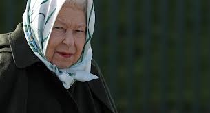 صورة نادرة للملكة إليزابيث بعد إصابة نجلها الأمير تشارلز بفيروس كورونا 1