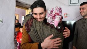 السوري “بطل” زلزال ألازيغ يُعلن حصوله على الجنسية التركية (صورة)