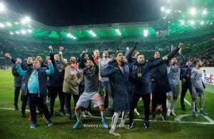 باشاك شهير يتصدر الدوري التركي