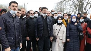محامون أتراك يلتقون طالبي لجوء محتشدين قرب الحدود اليونانية