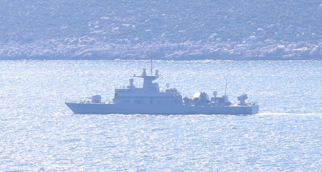 بالصور| إجراءات يونانية أمنية مشددة لمنع اللاجئين قبالة سواحل أنطاليا 1