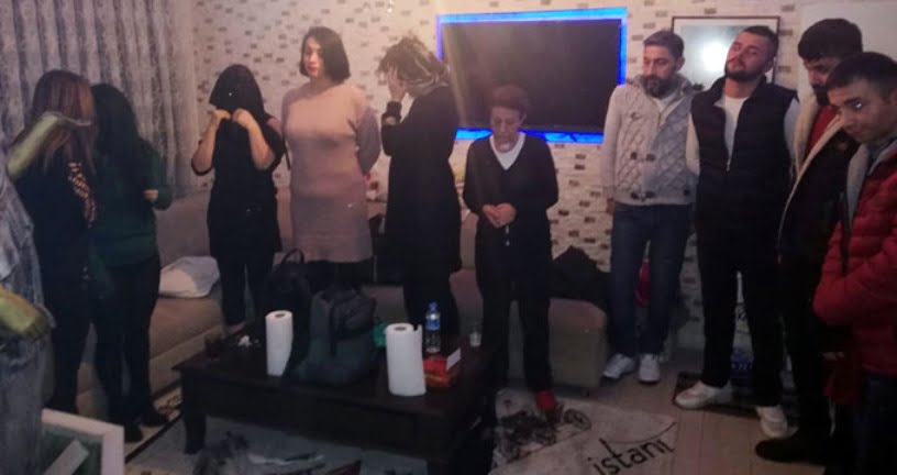 بالفيديو| اعتقال 8 مواطنات لممارستهن "البغاء" في صالون "تدليك" 11