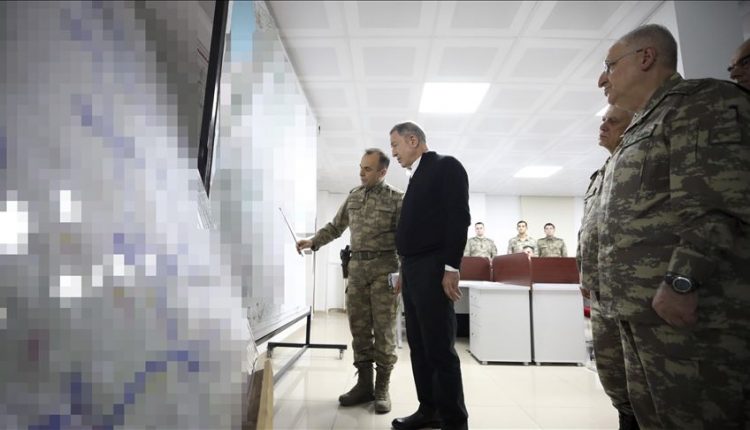 وزير الدفاع التركي خلوصي آكار