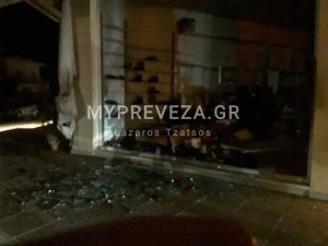 بالصور| إصابات وانهيار منازل عدة نتيجة زلزال عنيف ضرب اليونان 7