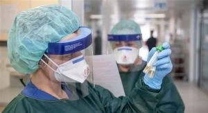 ظهور أعراض جديدة مفزعة على مصابين بالكورونا