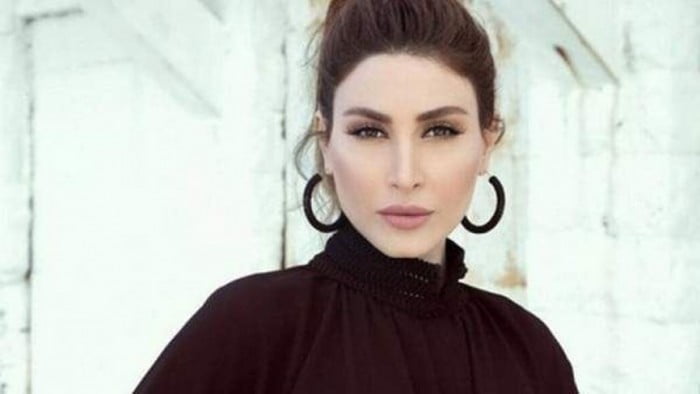 يارا تتسبب بضجة بسبب ضحكتها الهستيرية 1