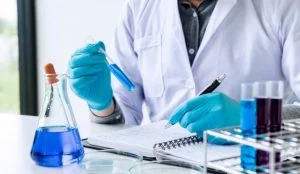 خبير يكشف المنتج الغذائي الأخطر على جسم الإنسان