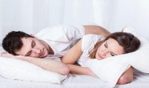  هل يحق للزوجة الامتناع عن النوم بجانب زوجها خوفاً من عدوى كورونا ؟ (فيديو)