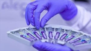 عالم تركي يعلن اقترابه من اكتشاف لقاح لفيروس “كورونا”