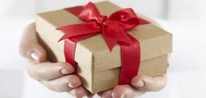 شاهد.. شقيقتان تحدثان ضجة بمقطع فيديو جديد