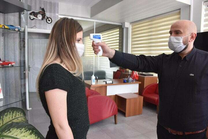 مدارس تعليم قيادة السيارات في تركيا تعود للعمل بهذه الاجراءات (شاهد) 4 مدارس تعليم قيادة السيارات في تركيا تعود للعمل بهذه الاجراءات (شاهد) 3